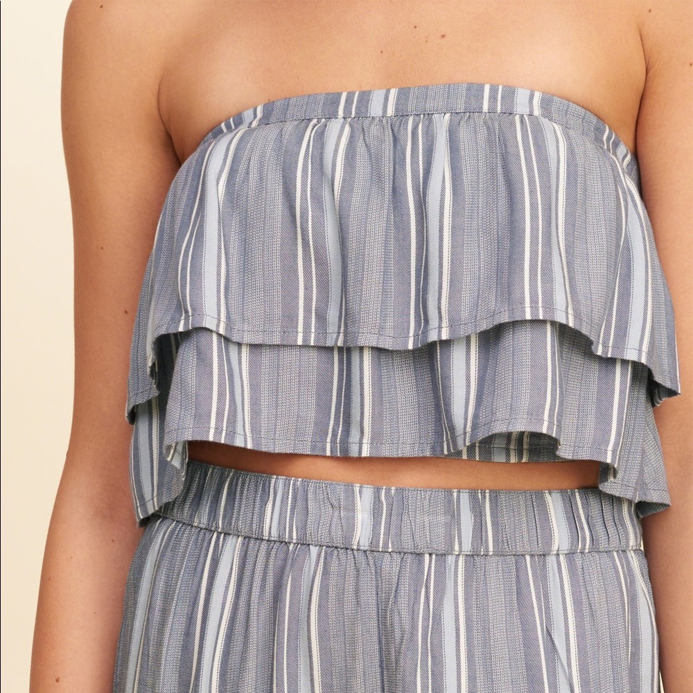 Hollister Ruffle Bandeau Top